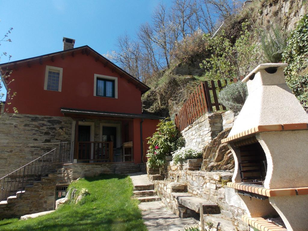 Hostal El Recanto Vega de Valcarce Exterior photo