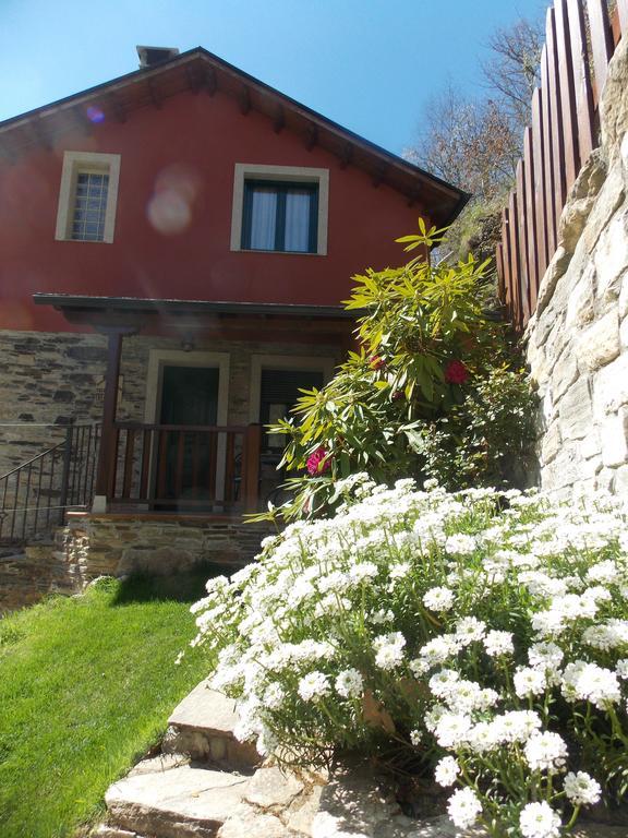 Hostal El Recanto Vega de Valcarce Exterior photo